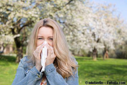 Hilfreiche naturheilkundliche Therapiemöglichkeiten bei Heuschnupfen und Allergien