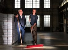 Erfinder Ottmar Debus mit Sohn Michael