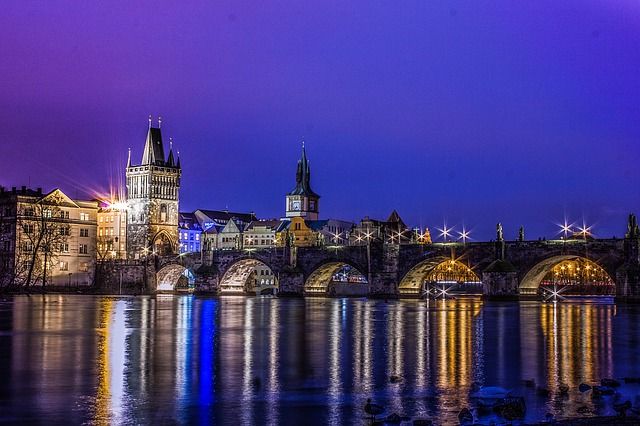 Prag lockt mit Kultur und Nachtleben