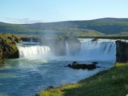 Die Naturschönheit der Vulkaninsel erleben