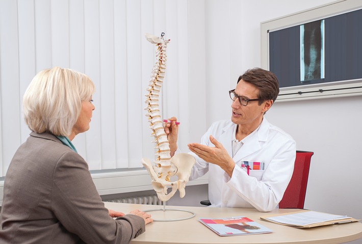 Rückenschmerzen durch Stress und Fehlhaltungen im Beruf