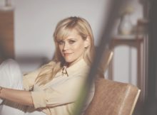 Reese Witherspoon wird "Storyteller-in-Chief" bei der globalen Kosmetikmarke Elizabeth Arden