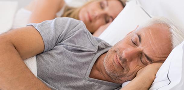 Vitamin D verbessert bei nächtlichen Schmerzen den Schlaf