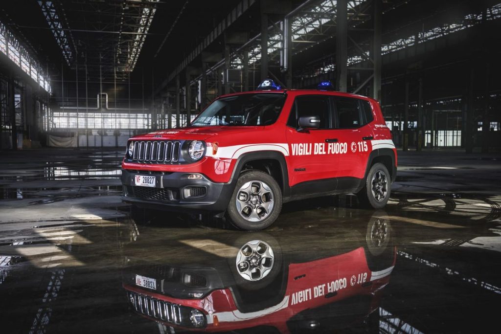 Fire Jeep Jeep: Renegade in firefighting action | modelvita.com