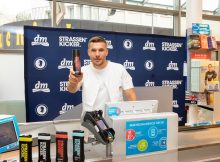 Lukas Podolski und dm-drogerie markt launchen Pflegeprodukte und stärken gemeinsam gesellschaftliches Engagement