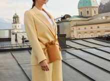 Nadine Mirada - Model auf dem Dach