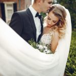 Liebesgeschichte & Romantik: Was braucht man, um eine unvergessliche Hochzeit zu organisieren?