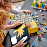 Extrem sinnvolle Spielidee: Lego® Braille Bricks jetzt auf Deutsch