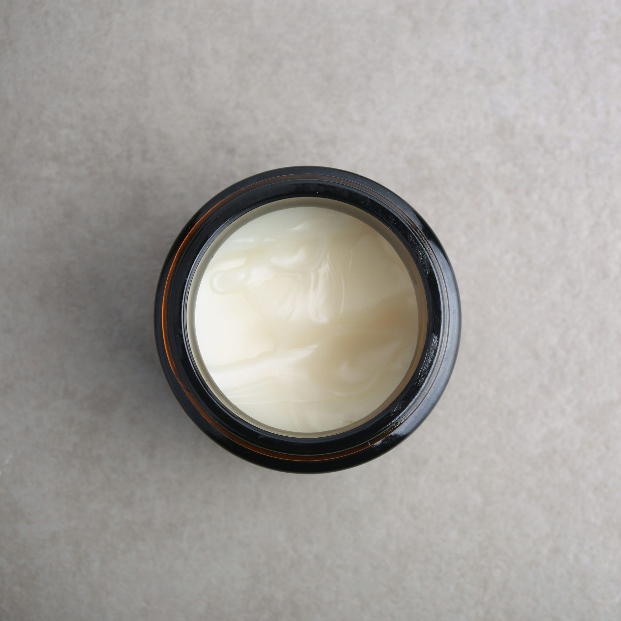 Crema para la piel con retinol para uso diario