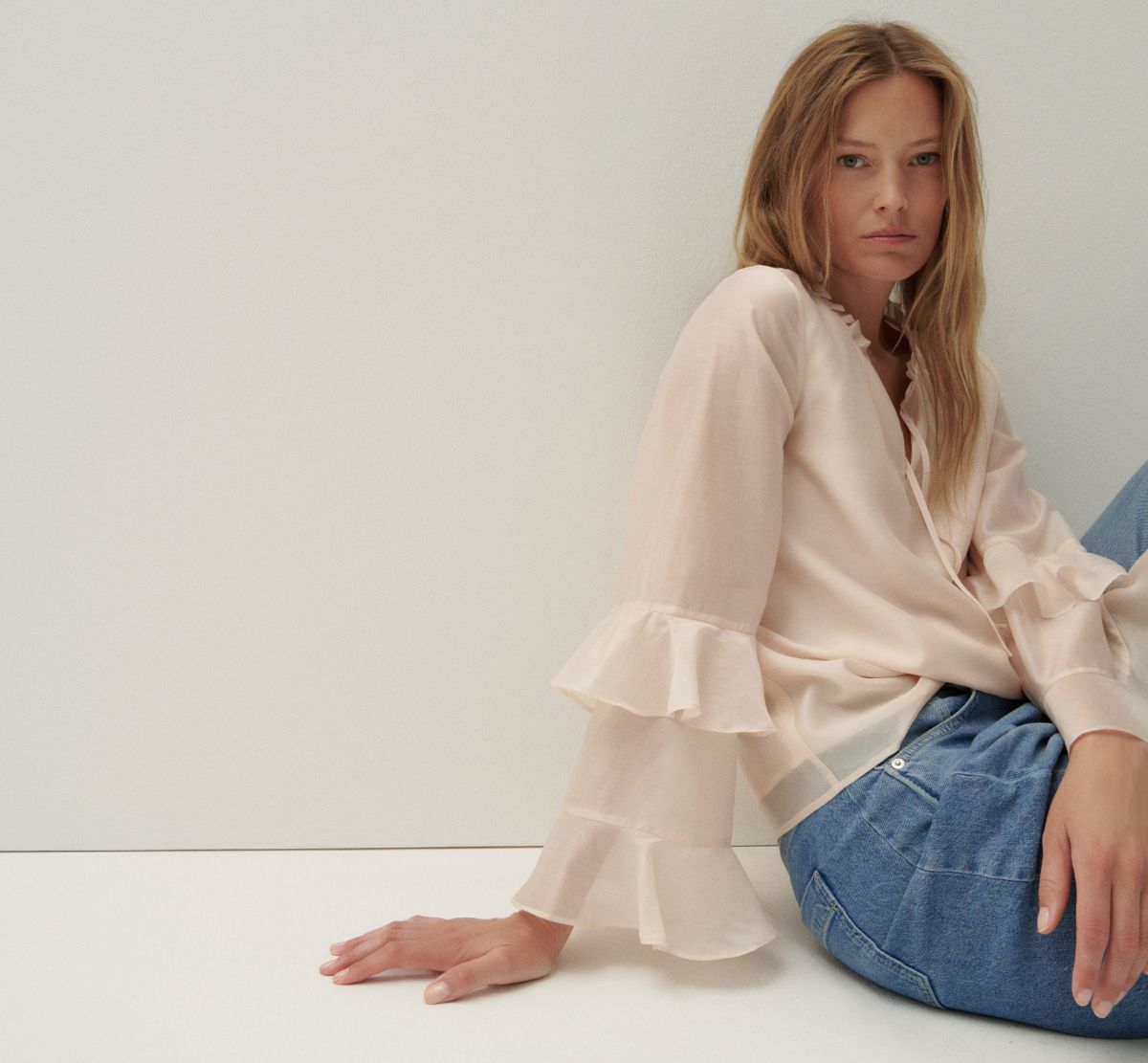 Comma betont sanfte Silhouetten im Fr&uuml;hling