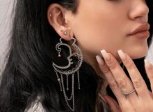 Kombination aus Lobe- und Helix-Piercings