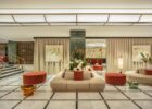 Almanac Prague Lobby: Ausstellungen und ikonisches Design verwandeln das Hotel in eine lebendige Galerie