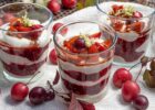 Vom „Scheißpfläumle“ zum Dessert: Kirschpflaumen-Quark-Schichtspeise