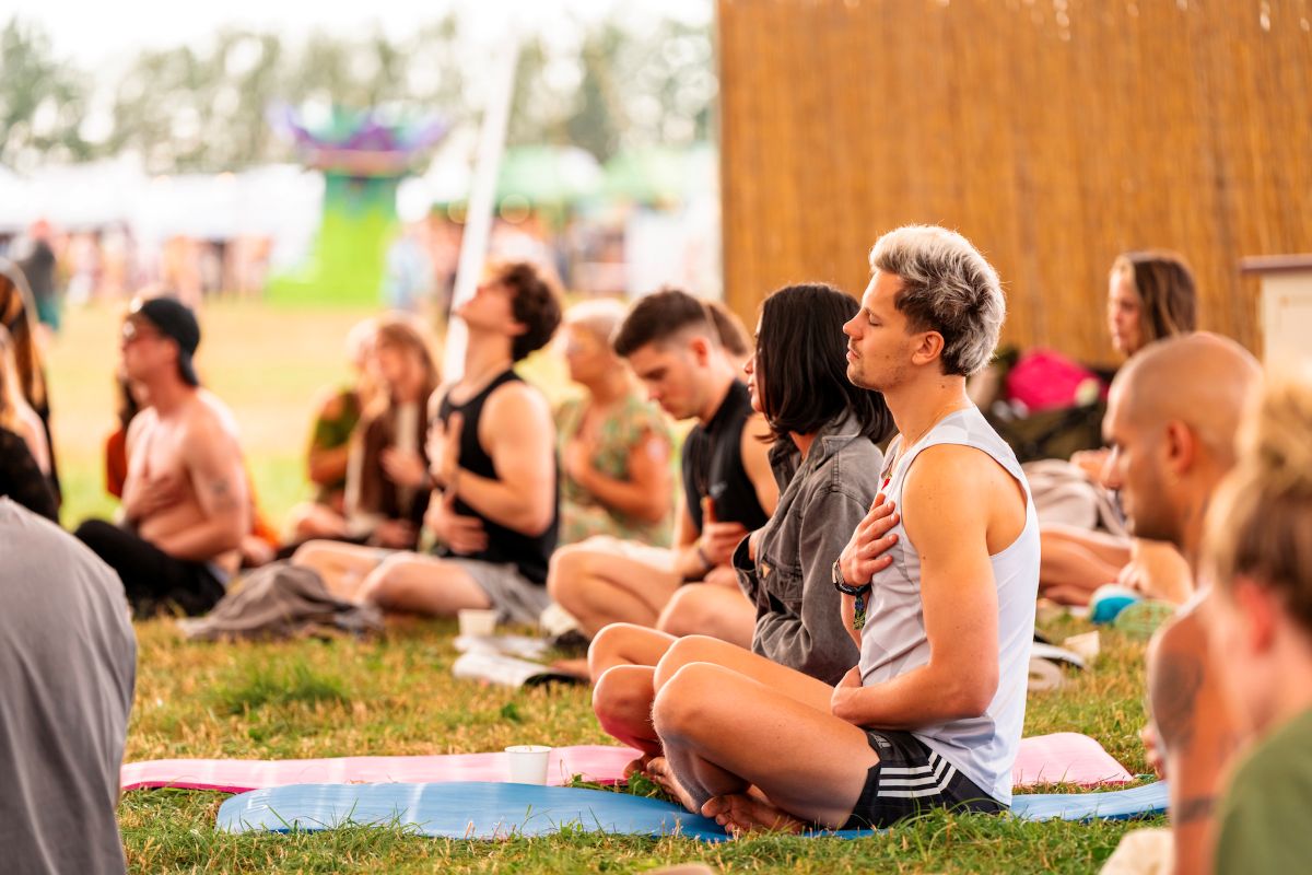 Yoga-Gruppe beim Indian Spirit Festival